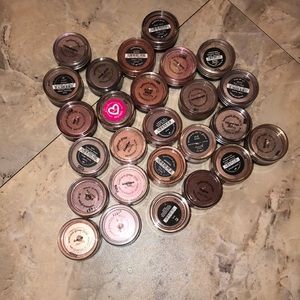 Bare minerals lot